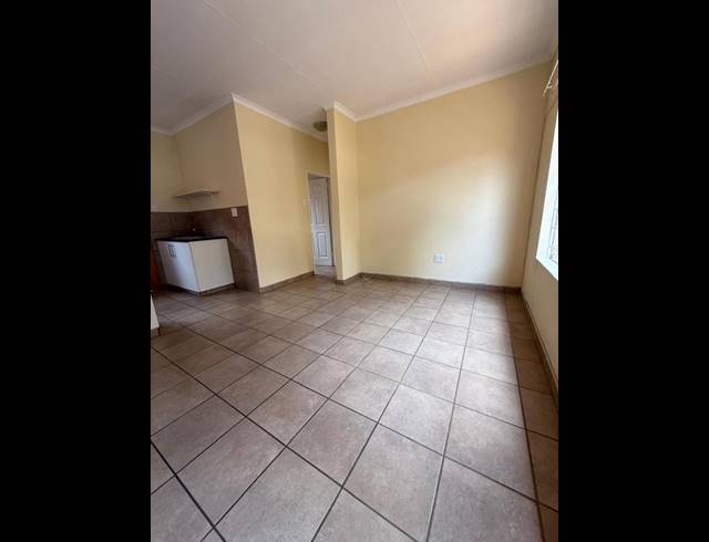 2 BEDROOM TOWNHOUSE FOR SALE IN GREENHILLS